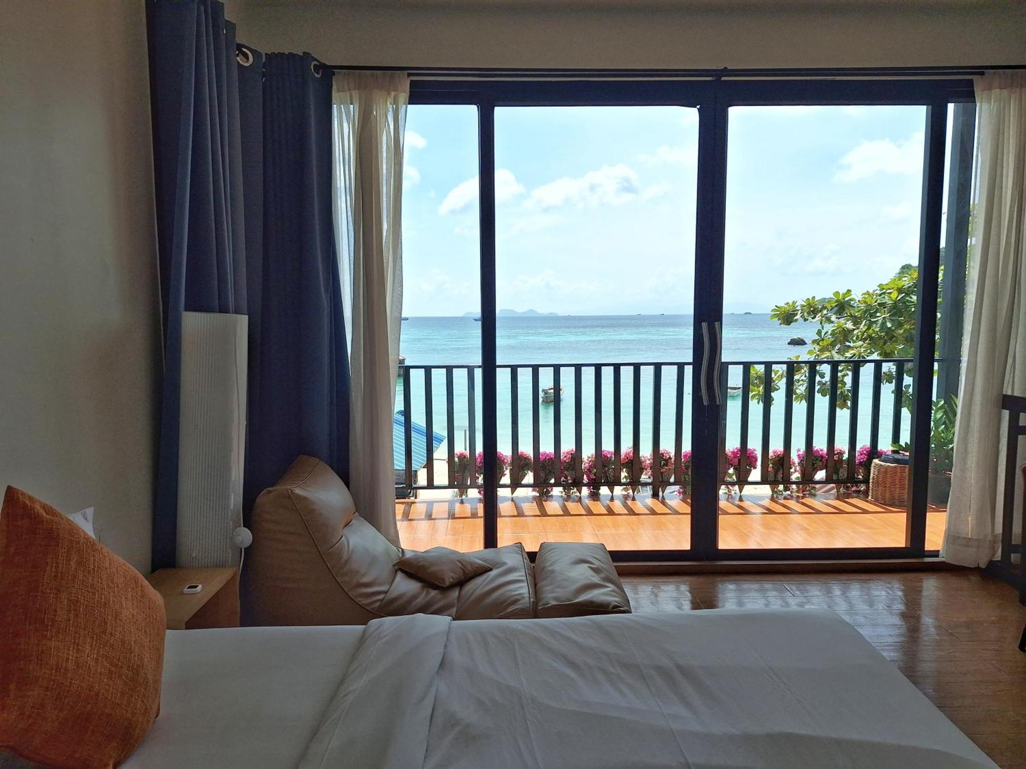 Sunrise Beach House: Private House Koh Lipe Exterior foto